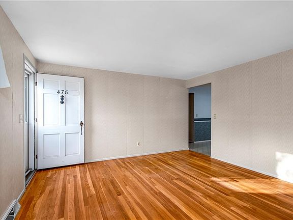 5th image of 478 Knollwood Dr