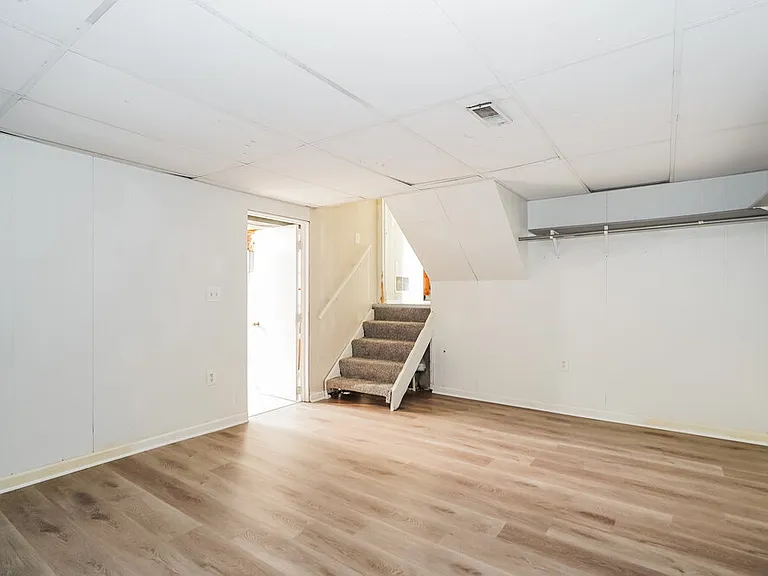 1284 Falene Pl — Photo 14