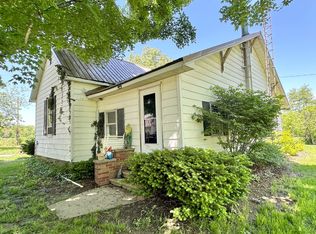 1223 County Highway 29, Rinard, IL 62878