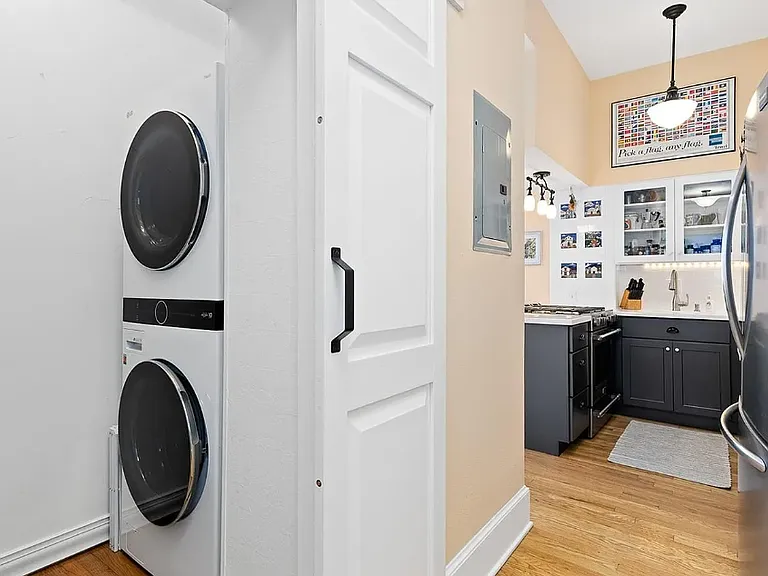 1435 Vine St #2 — Photo 19