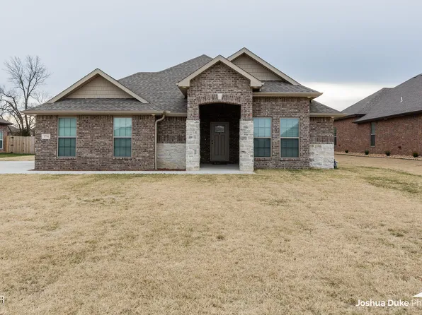 1716 W 12th St, Webb City, MO 64870