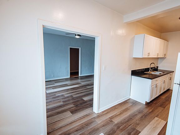 3rd image of 130 N Westmoreland Ave #384