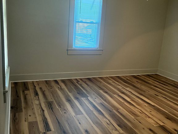 4th image of 115 Deaton St