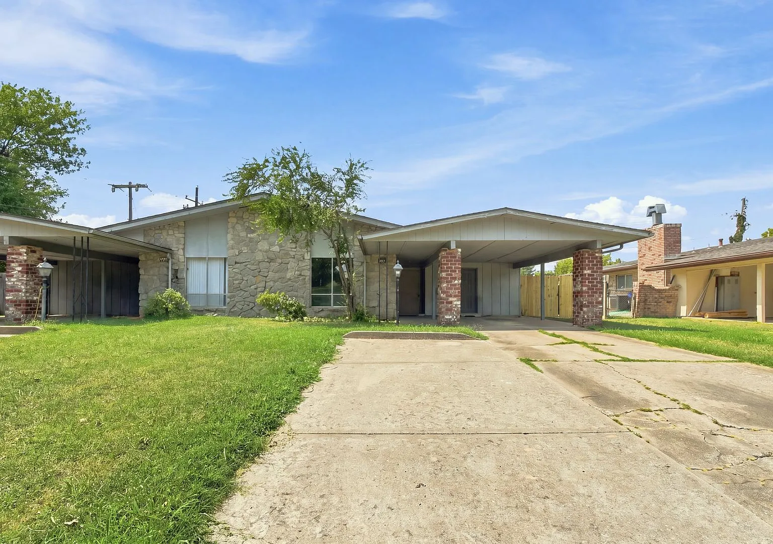 3 Bed 2 Bath Duplex South Tulsa — Photo 1