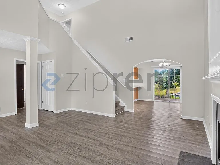 1383 Westward Dr SW — Photo 7