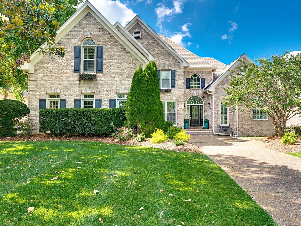 1st image of 240 Temple Crest Trl