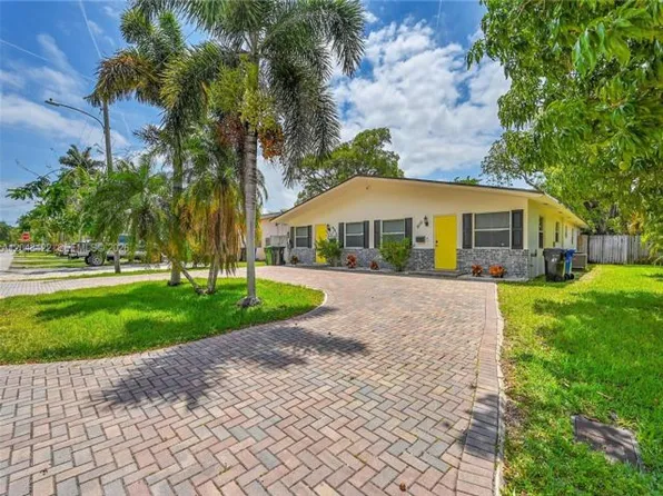 808 SW 12th Ct, Fort Lauderdale, FL 33315