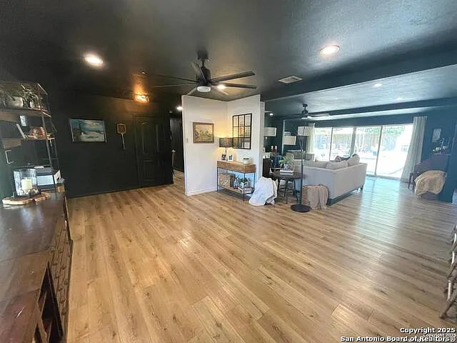 512 Antler Dr — Photo 6