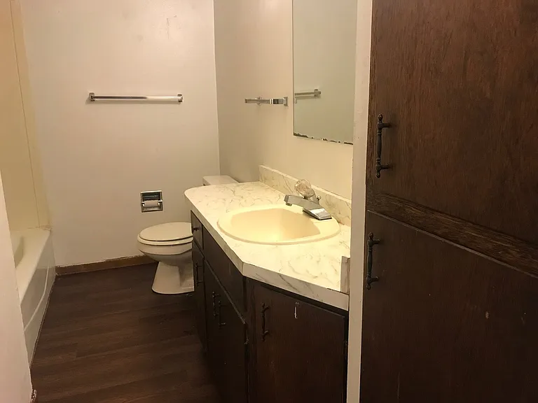 606 Cedar St — Photo 10