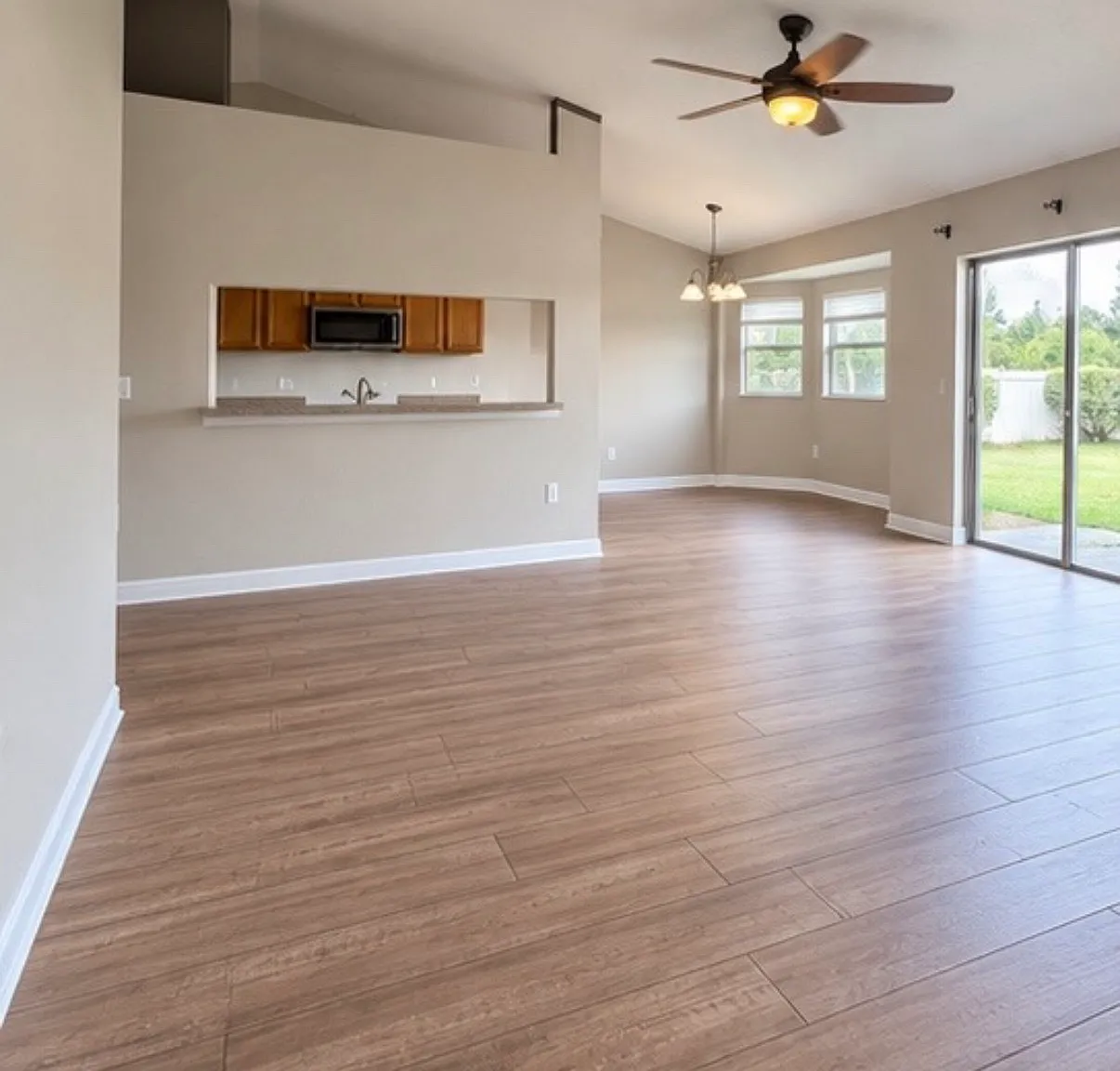 4 bed, 1537 sqft, $2,350 — Photo 2