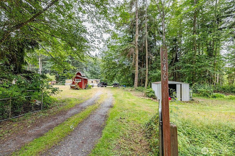3rd image of 7846 Bailey Road