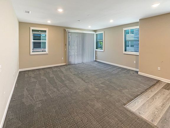 3rd image of 3614 Queenswood Ln #2