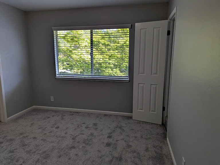 114 Tennyson Ave — Photo 12