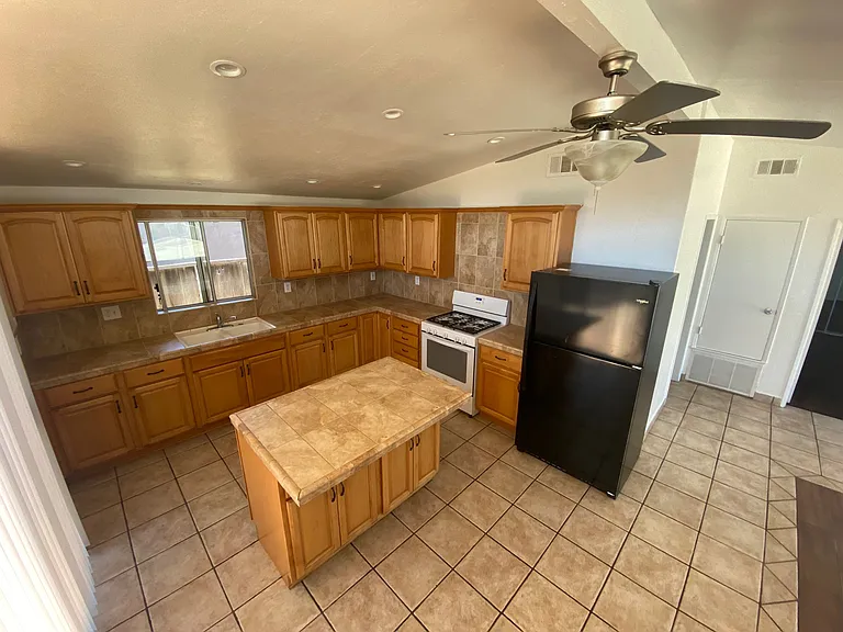 6664 Pasado Rd — Photo 26