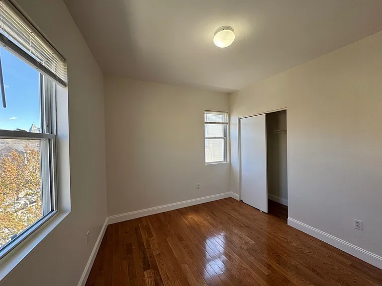 356 Somerville Ave — Photo 9