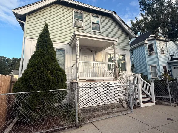 3904 Washington St #B, Roslindale, MA 02131