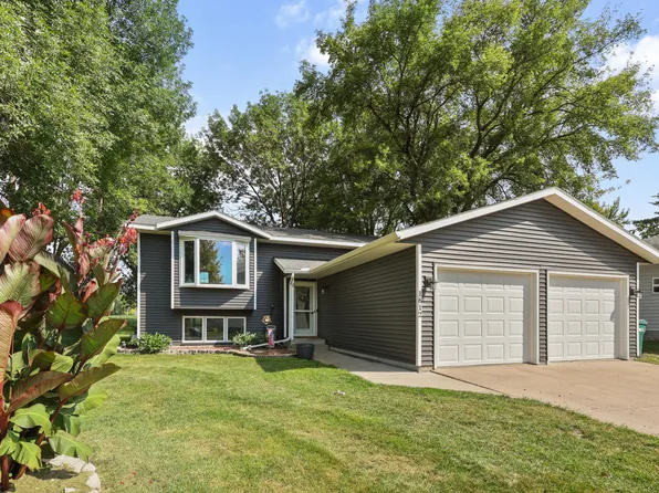 1612 Birch Ave N, Glencoe, MN 55336