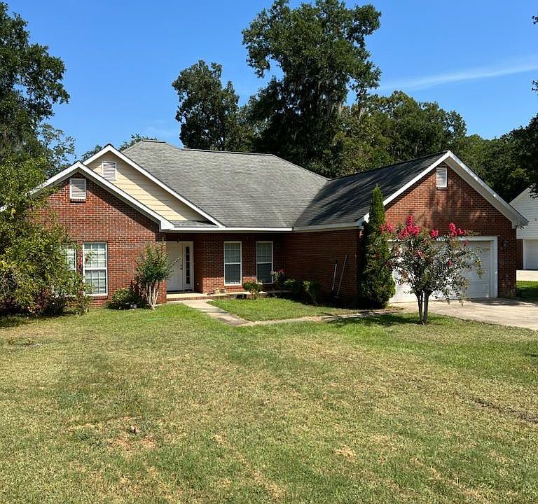 1st image of 199 Willow Lake Dr