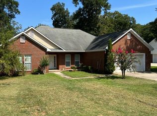 199 Willow Lake Dr, Leesburg, GA 31763