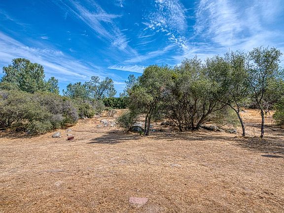 4th image of 46592 Chukchansi Rd