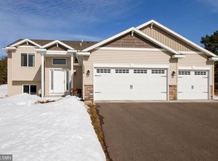 1306 Deer Haven Ct SE, Isanti, MN 55040