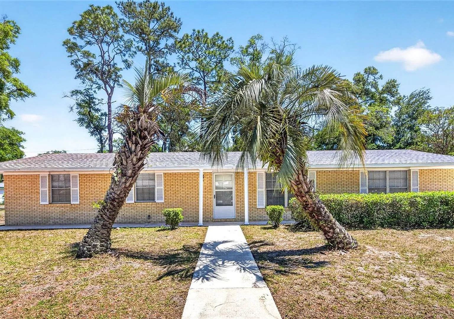Move-In Ready 3br/2ba Nw Gainesville Home - Available Now! — Photo 1