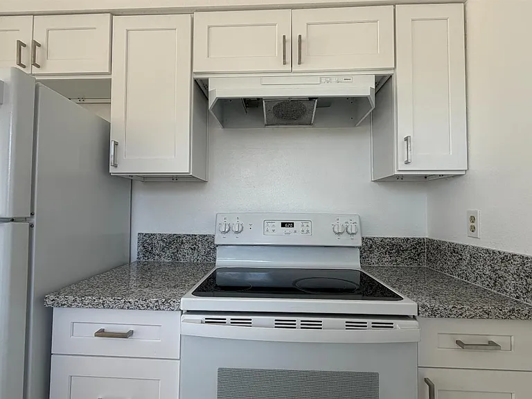 2514 E Andrews Ave — Photo 11