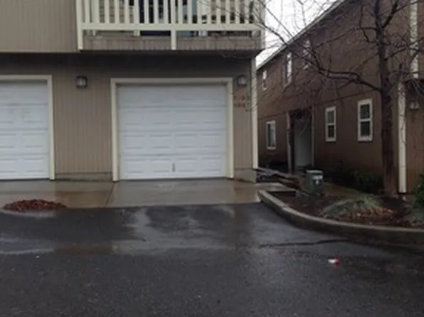 1997 SW Canyon Dr, Redmond, OR 97756