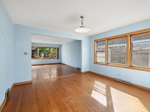 5th image of 3804 S 61st Ave