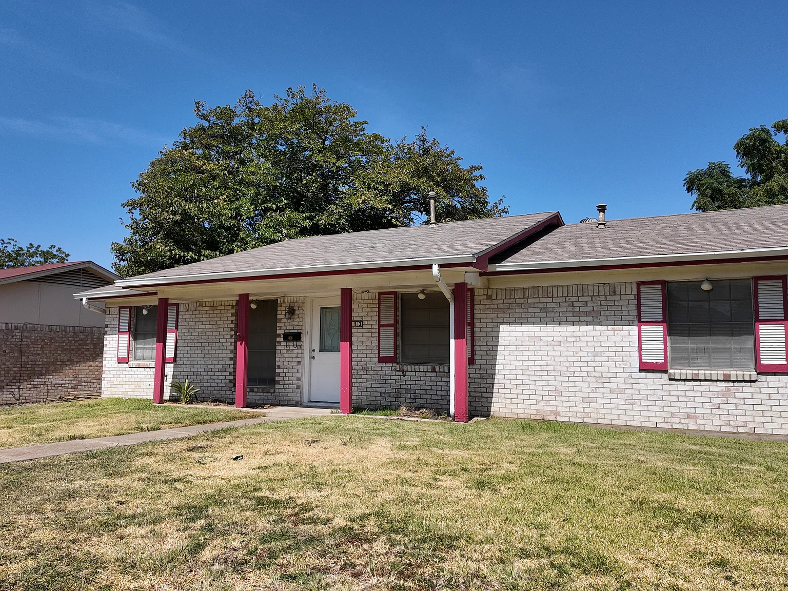 3 bed, 1.5 bath, 1036 sqft, $1,500 — Photo 2