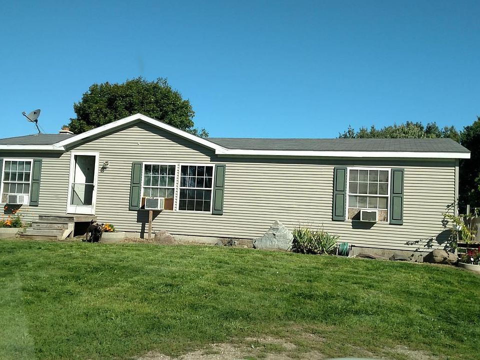 1st image of 4265 W 136th St