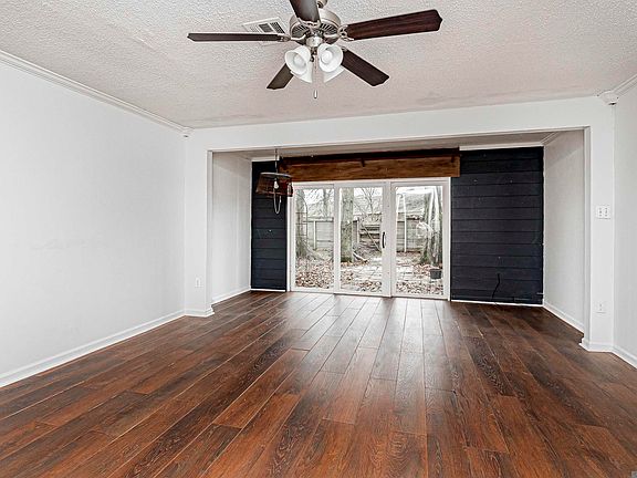 3rd image of 1900 False River Dr APT 3
