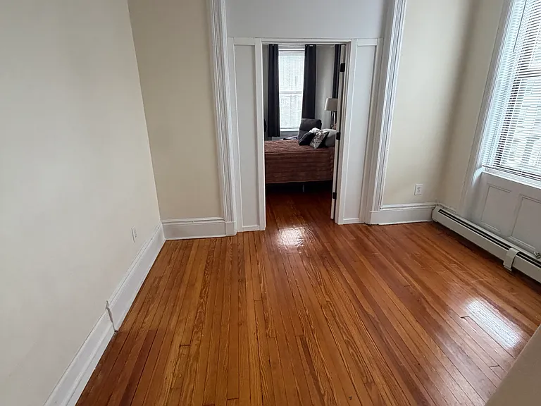 935 Willow Ave #3N — Photo 4