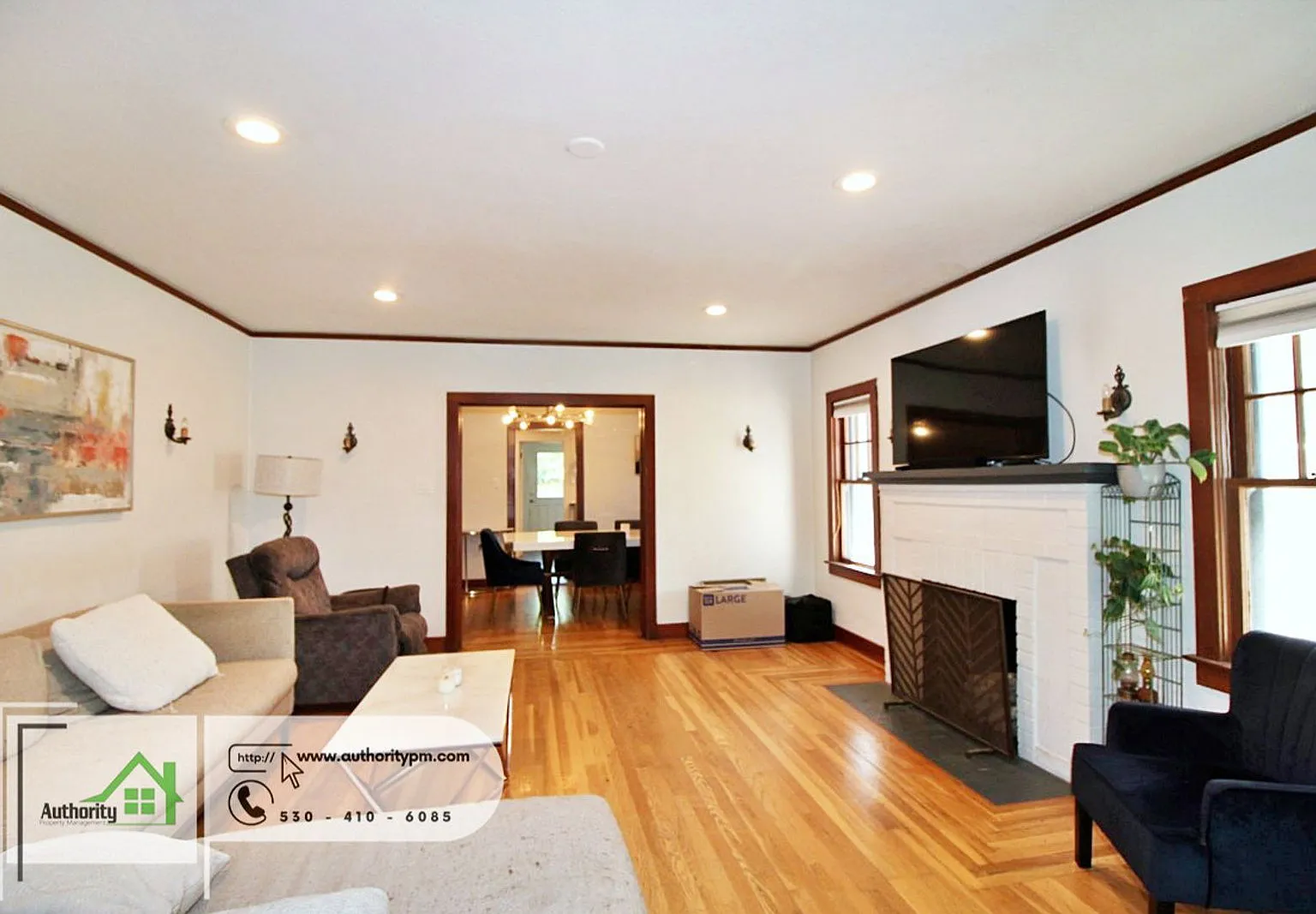 3 bed, 2.0 bath, 1280 sqft, $1,900 — Photo 3