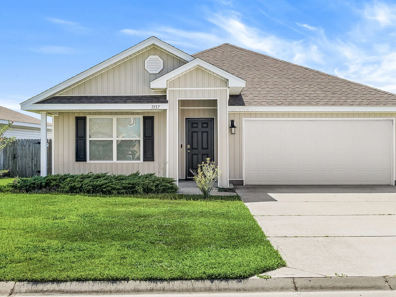 7157 Hatteras Blvd - 1 — Photo 1