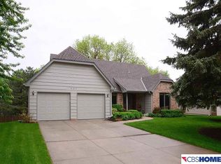 927 S 156th Ave, Omaha, NE 68118