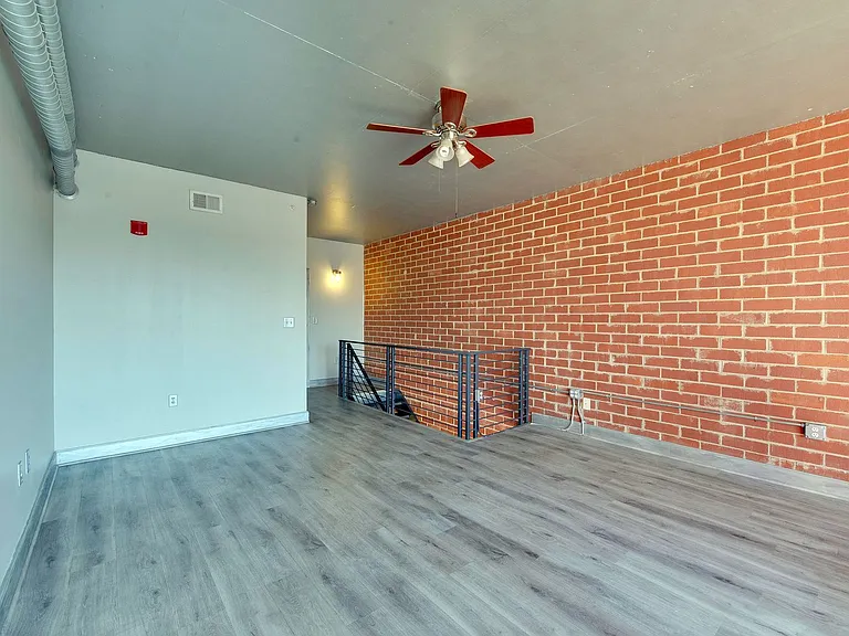 710 W Trade St #312 — Photo 29
