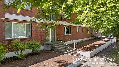 1020 E 18th Ave Photo 1