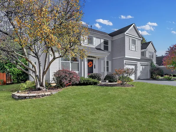 34199 N Old Walnut Cir, Gurnee, IL 60031