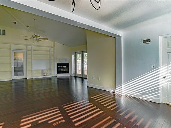 5th image of 6207 10th Ave S