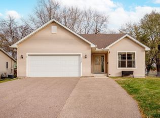 1318 Summit Ave, Saint Paul Park, MN 55071