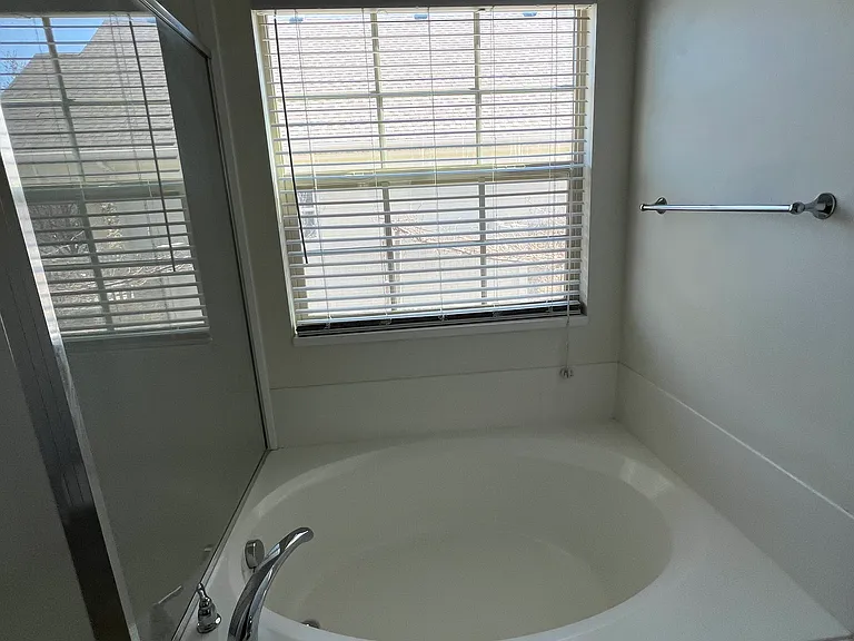 4234 W Lake Bridge Dr — Photo 43