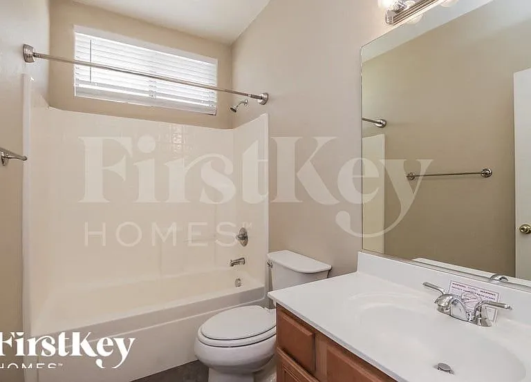 16074 W Banff Ln — Photo 13