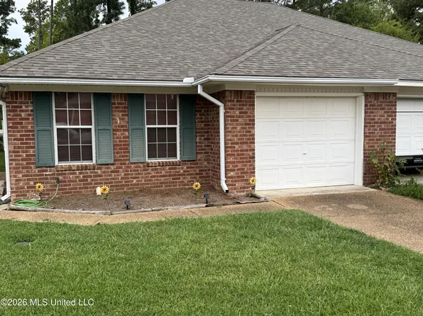 121 Kings Ridge Dr, Brandon, MS 39047