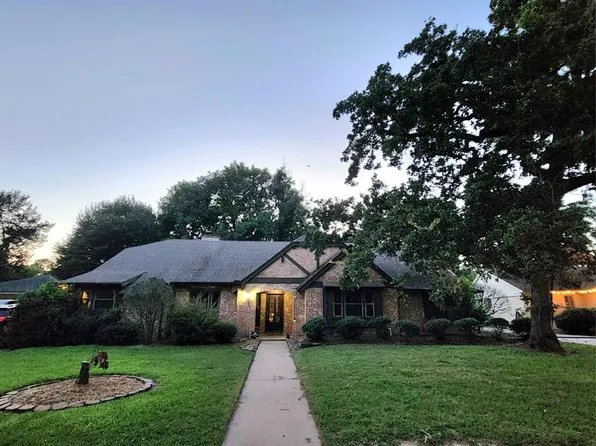 5802 Coral Ridge Road, Houston, TX 77069