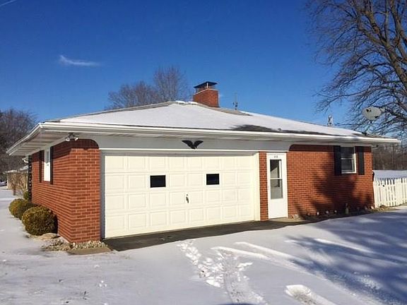 2nd image of 408 N Cadillac Dr