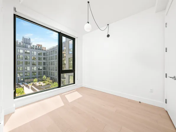 218 Front Street image 5 of 47