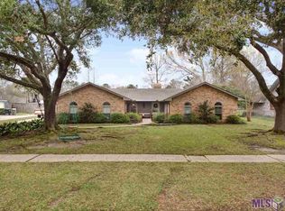 12007 Towering Oaks Dr, Baton Rouge, LA 70810