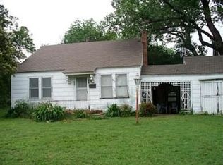 501 Frontier St, River Oaks, TX 76114