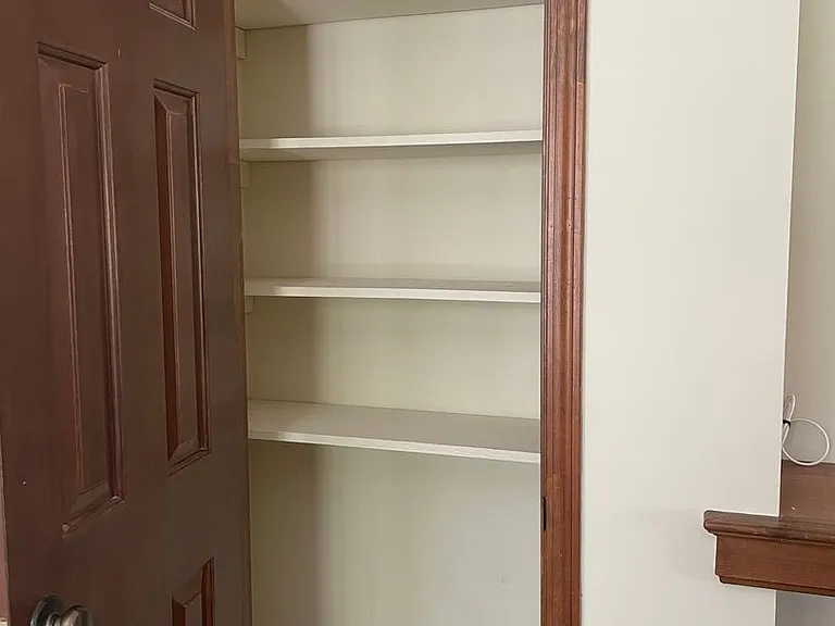 200 Maple Ave — Photo 13